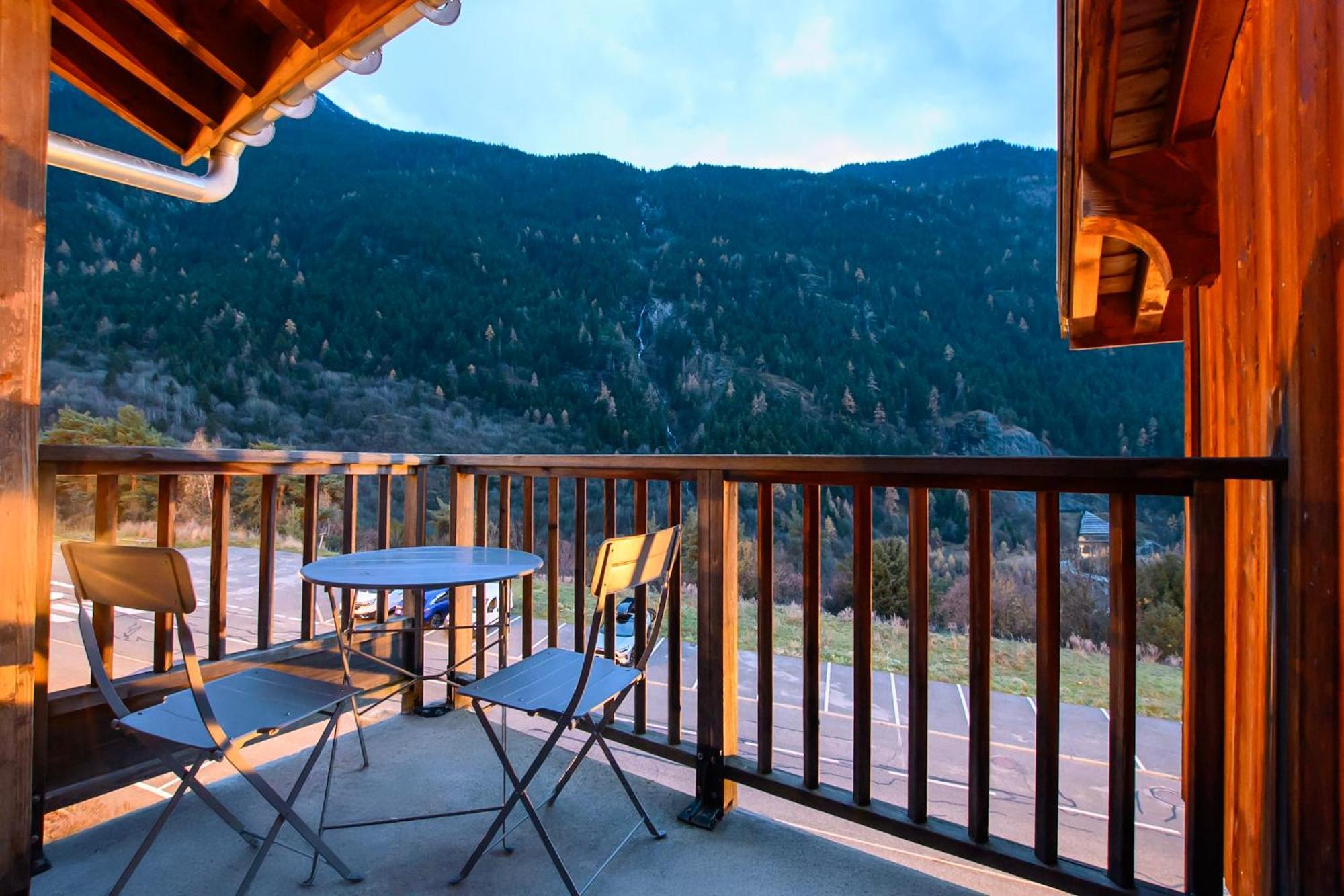 Cozyloge, Orelle & Les 3 Vallees ภายนอก รูปภาพ